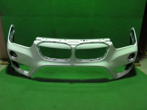 純正フロントバンパー